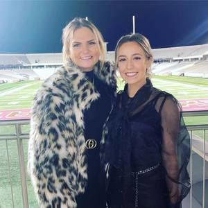 Meet your Posher, Kenzie